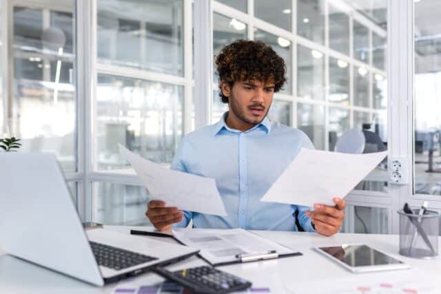 découvrez notre article sur les métiers mal rémunérés en france. analysez les secteurs où les travailleurs sont souvent sous-estimés et explorez les enjeux de la précarité salariale. informez-vous sur les implications et les conseils pour mieux négocier votre salaire.