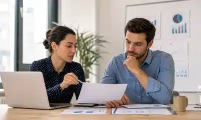 Fondatrice comparant abonnement commission et vente directe comme sources de revenus