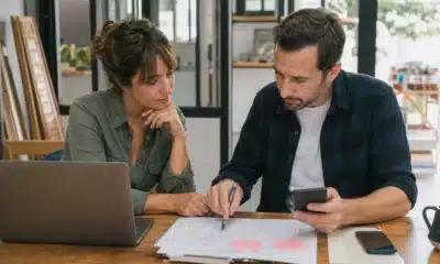 Dirigeants de PME construisant une stratégie digitale