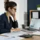 Entrepreneuse calcule le coût annuel et les échéances de sa SASU